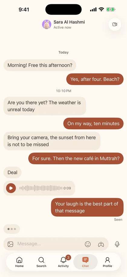 A Wisp chat with messages, a voice note and a typing indicator